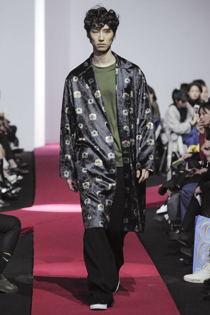 J KOO Fall/Winter 2016/2017 - Seoul Fashion Week | Male Fashion Trends