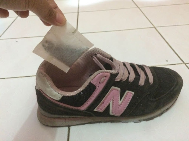 Tak Harus Mencucinya, ini Cara Menghilangkan Bau Sepatu dengan Mudah