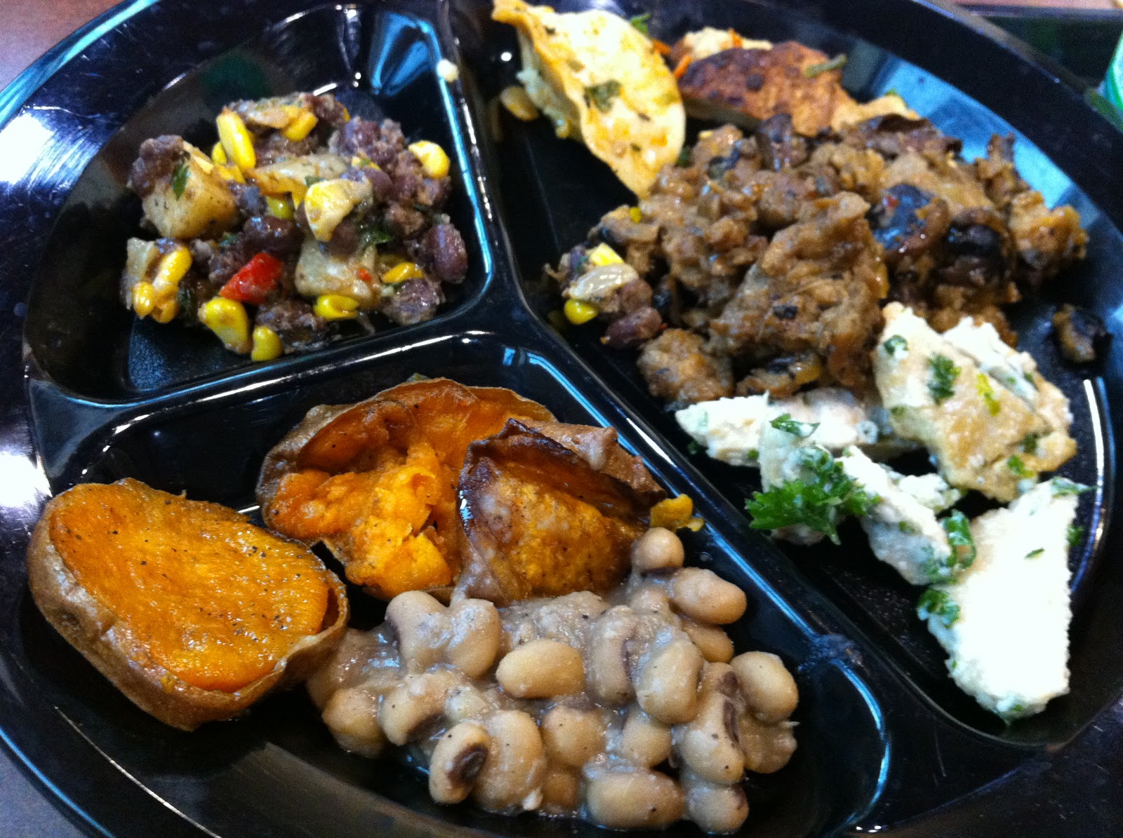 Martys Flying Vegan Review Earth Fare In Raleigh Offers Vegan Buffe