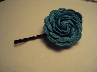 Trust Implicitly: DIY Rick-Rack Roses
