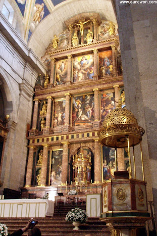 Interior de la basílica del Monasterio de El Escorial