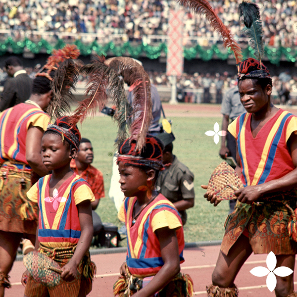 Ụ́kpụ́rụ́ Images of Igbo Before Atilogwu Dancers, Festac 1977