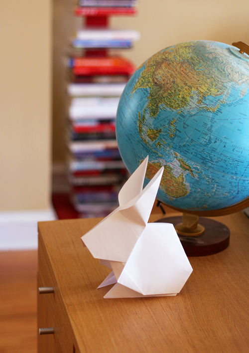 Fold a large origami rabbit for Easter