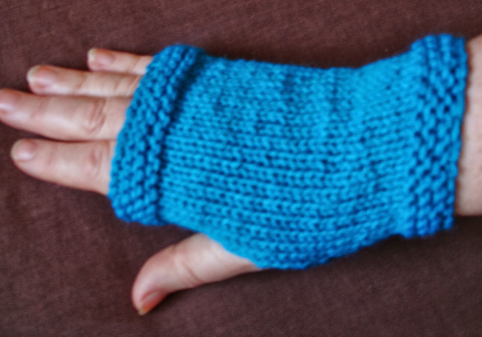 Marianna's Lazy Daisy Days Very Easy Fingerless Mittens