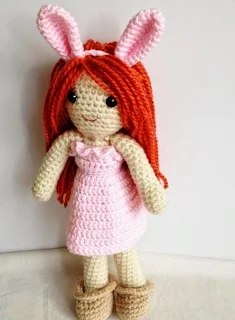 http://www.craftsy.com/pattern/crocheting/toy/yaprak-dess--happy-easter/49704