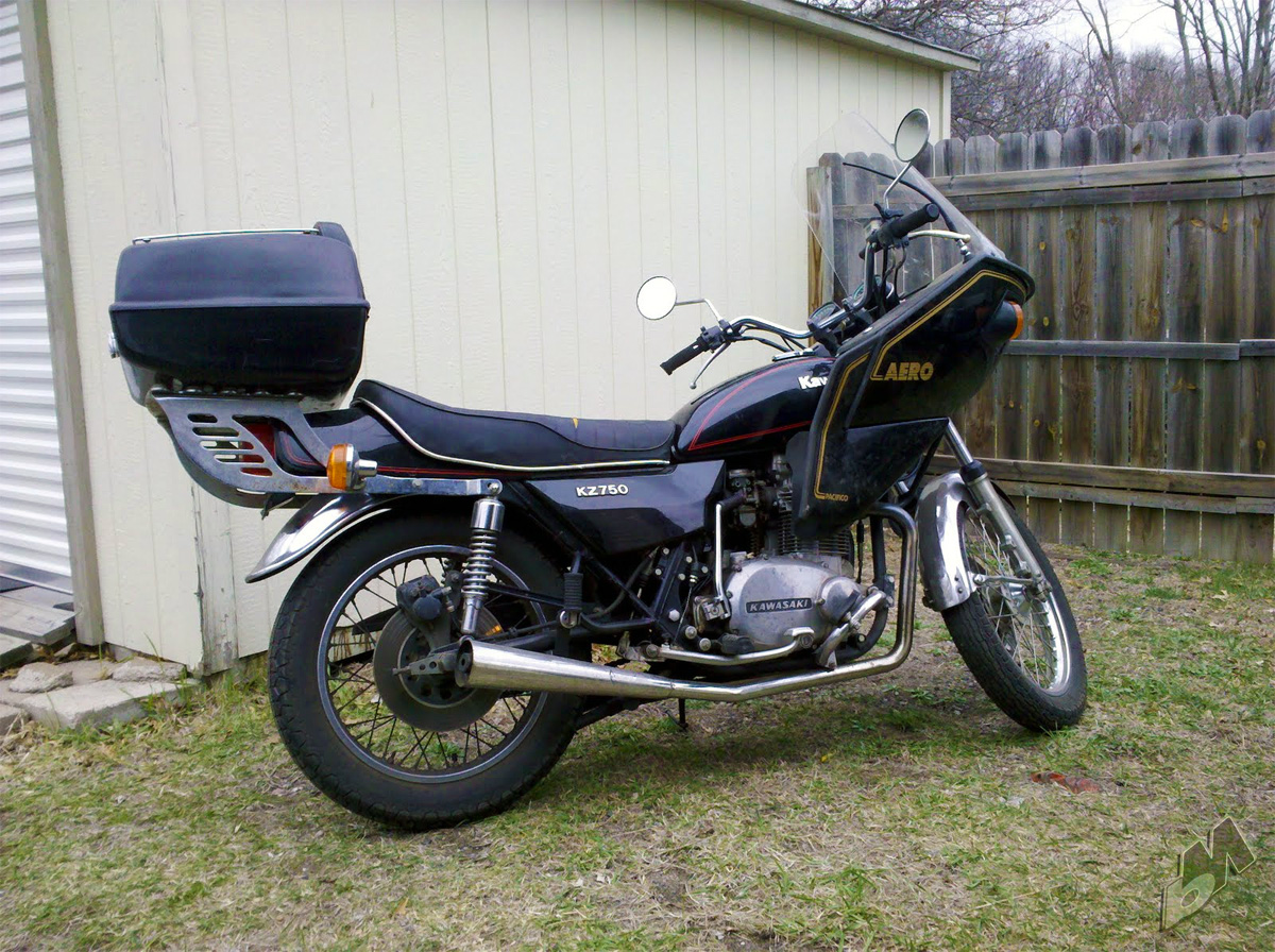 1979 kawasaki kz750 twin with lame fairing and luggage