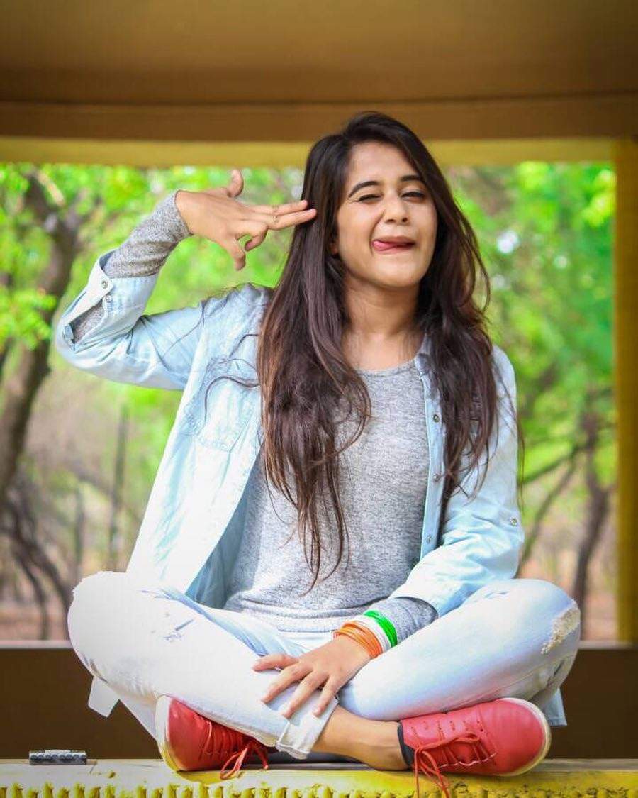 Bigg Boss 2 Participant Deepthi Sunaina Wiki, Biodata, Photos Bigg Boss 2 Participant Deepthi Sunaina Wiki, Biodata, Photos