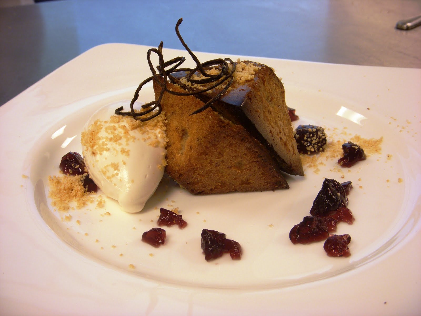 Puddin' On A Plate Warm & Hot Desserts