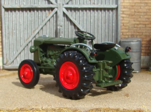 Tracteur Miniature Hurlimann H12 1951 - Échelle 1/43 I64 - Occasion - Modèle Réduit Hachette