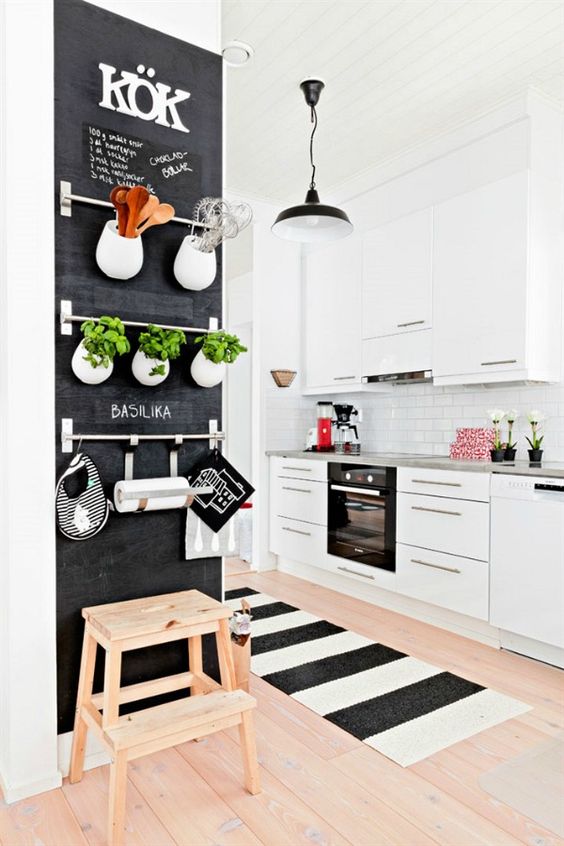 17 ideas para personalizar tu taburete Bekvam de Ikea