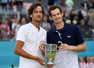 Murray wins Queen's doubles title