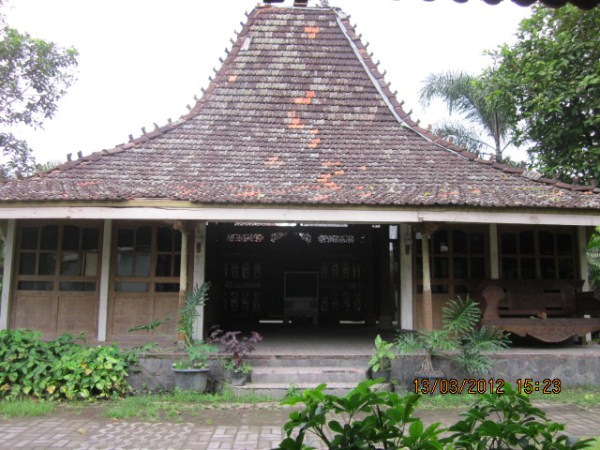 Gambar Rumah Joglo Jawa Tengah  Rumah Minimalis