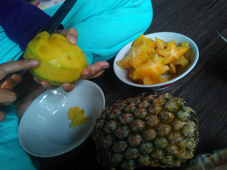 Rujak Legok Awi Dan Nikmatnya Bersaudara Bunda Intan