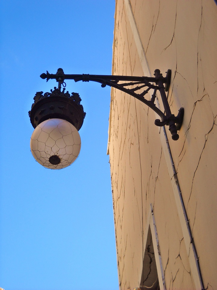 Las farolas, las lámparas y su encanto