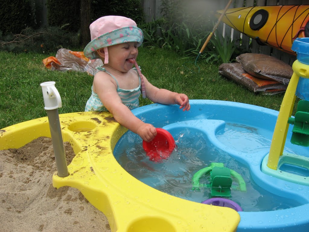 Kwa-McCann: Claire and her Sand/Water Play Station