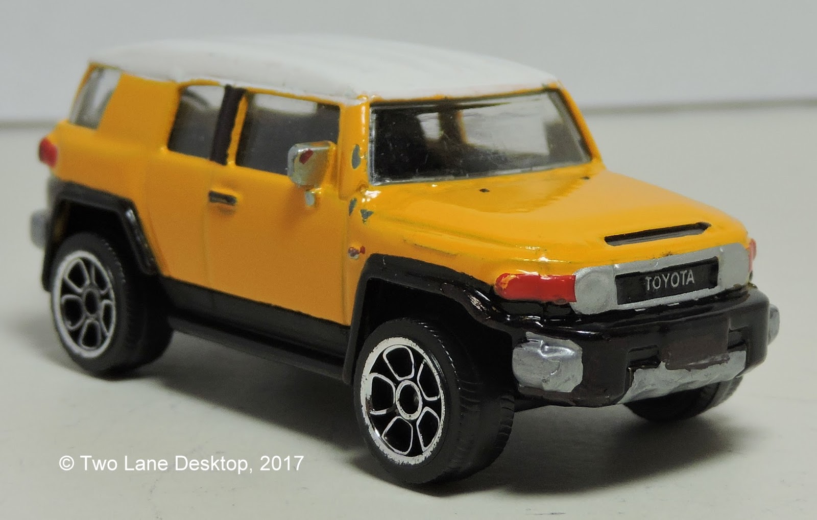 tomica fj cruiser