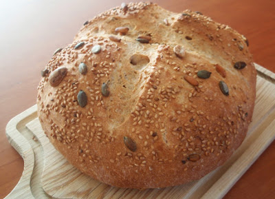 torta de pan semi integral casera con semillas