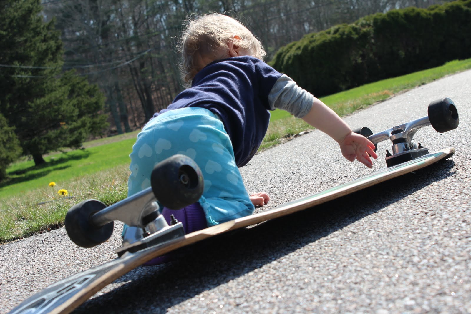 ♥ Sidewalk chalk & Skateboards