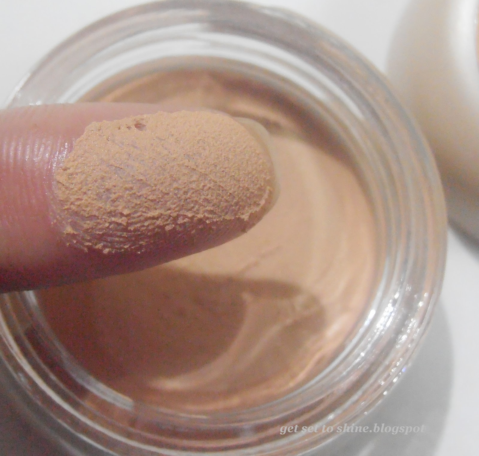 Get Set To Shine Essence Soft Touch Mousse Makeup Foundation Review