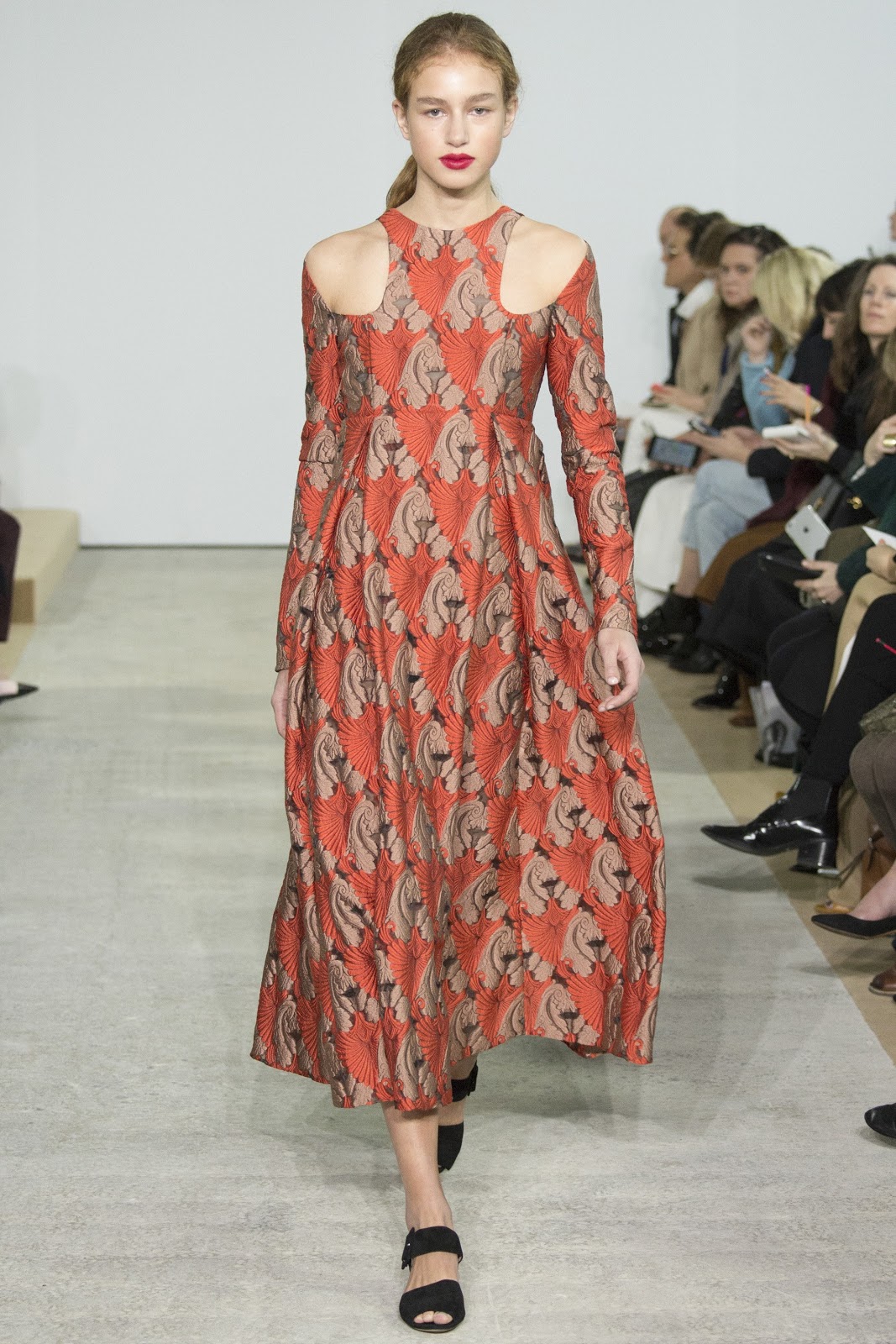 Emilia Wickstead Fall 2016 ReadytoWear Collection Cool Chic Style