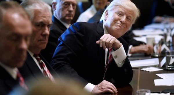 Trump se niega a mandar ayuda humanitaria a Mexico y desata una pelea con su jefe de Gabinete Trump se niega a mandar ayuda humanitaria a Mexico y desata una pelea con su jefe de Gabinete