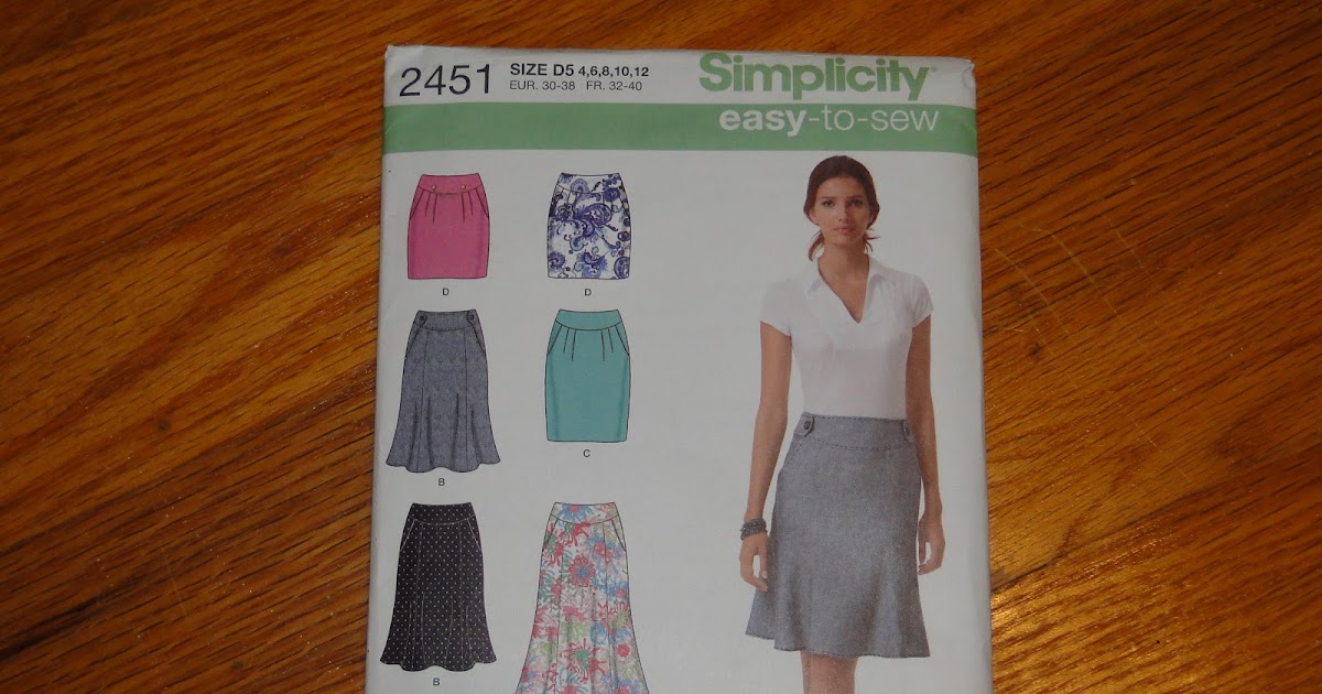 Flowery Skirt/ Simplicity 2451 Review