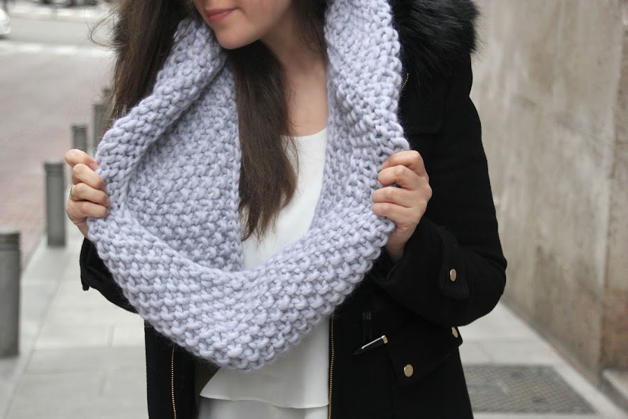 DIY Cómo hacer una bufanda circular o un cuello cerrado de lana DIY. Tejer con dos agujas diy