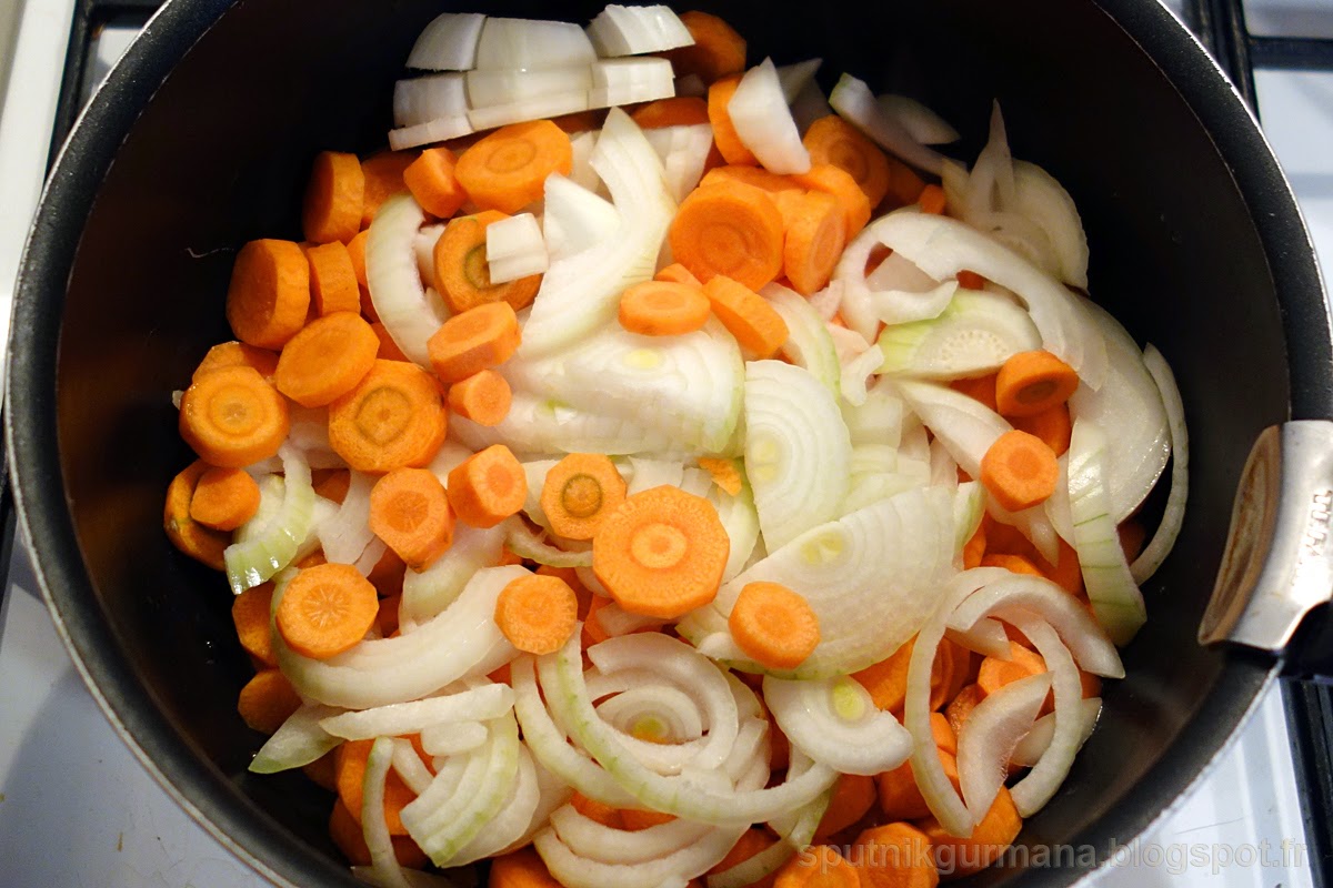 Киш с морковкой и грудинкой: приготовление