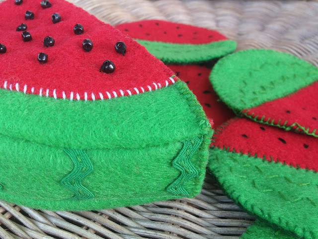 KBB Crafts & Stitches: Felt Watermelon Basket