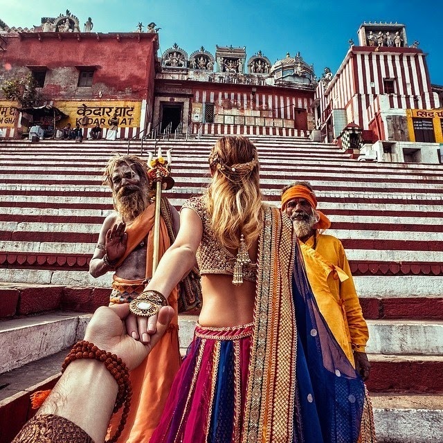 Photographer Follows His Girlfriend Around India, And Captures A Unique View Of Its Mystical Beauty.