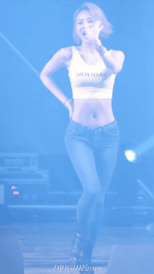 홀리데이 새벽 21gif