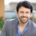 في عيد ميلاده الـ41.. تيم حسن فارس أحلام الفتيات في عيد ميلاده الـ41.. تيم حسن فارس أحلام الفتيات