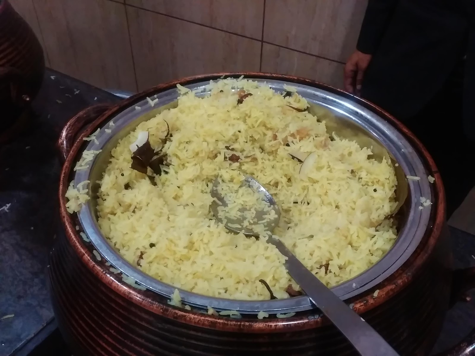 CHINAR SHADE COMMON VEGETARIAN DISHES COOKED BY KASHMIRI PANDITS IN