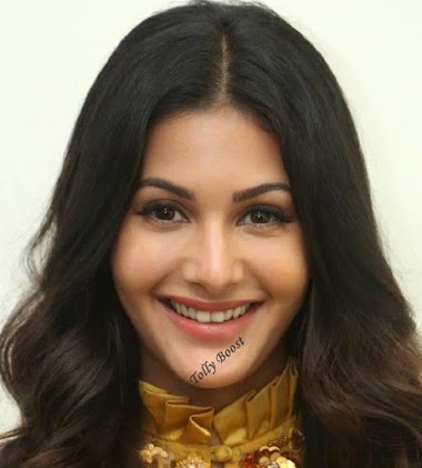Beautiful Indian Model Amyra Dastur Beautiful Long Hair Face Closeup Beautiful Indian Model Amyra Dastur Beautiful Long Hair Face Closeup