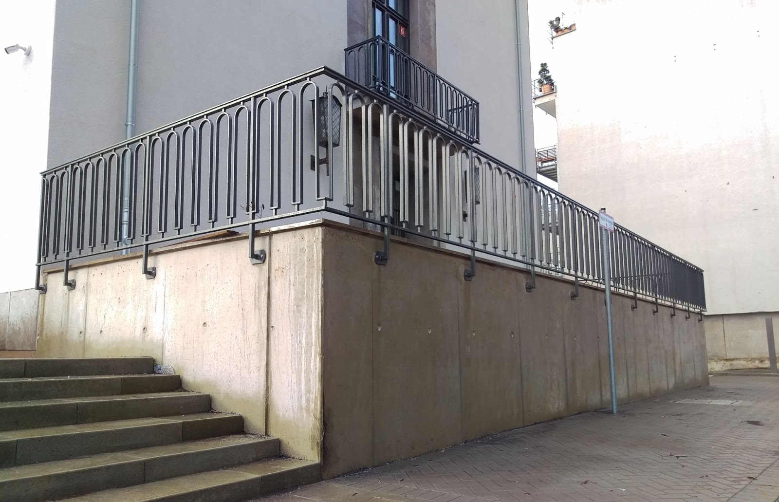 Frobel Metallbau Terrassengitter Sanierung Koln