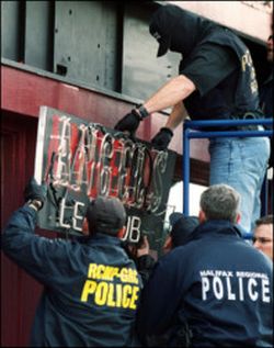 hells angels mc halifax canada club scotia nova motorcycle established re clubhouse bacchus outlaw