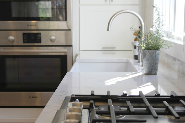 hello lovely-white-Shaker-kitchen-Minuet-quartz-tranquil-timeless-Bosch