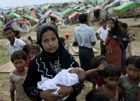 PBB Mulai Vaksinasi Ribuan Pengungsi Rohingya di Bangladesh