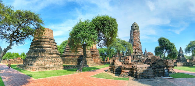 6. Ayutthaya Historical Park :     Ayutthaya Historical Park was declared a UNESCO World Heritage Site as an excellent witness to the period of development of a true national Thai art. The sites protected as UNESCO World heritage site are Wat Ratchaburana, Wat Mahathat, Wat Phra Sri Sanphet, Wat Phra Ram, and Wiharn Phra Mongkhon Bopit.