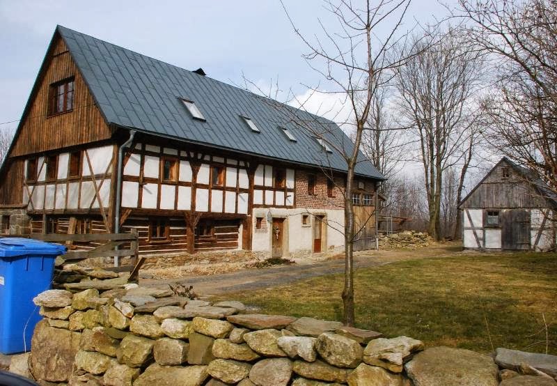 Antoniów, luty 2014 r. Domy przysłupowe, Antoniów, Izery, ZM