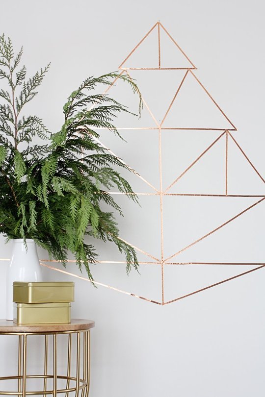 Árboles de Navidad low cost pintados