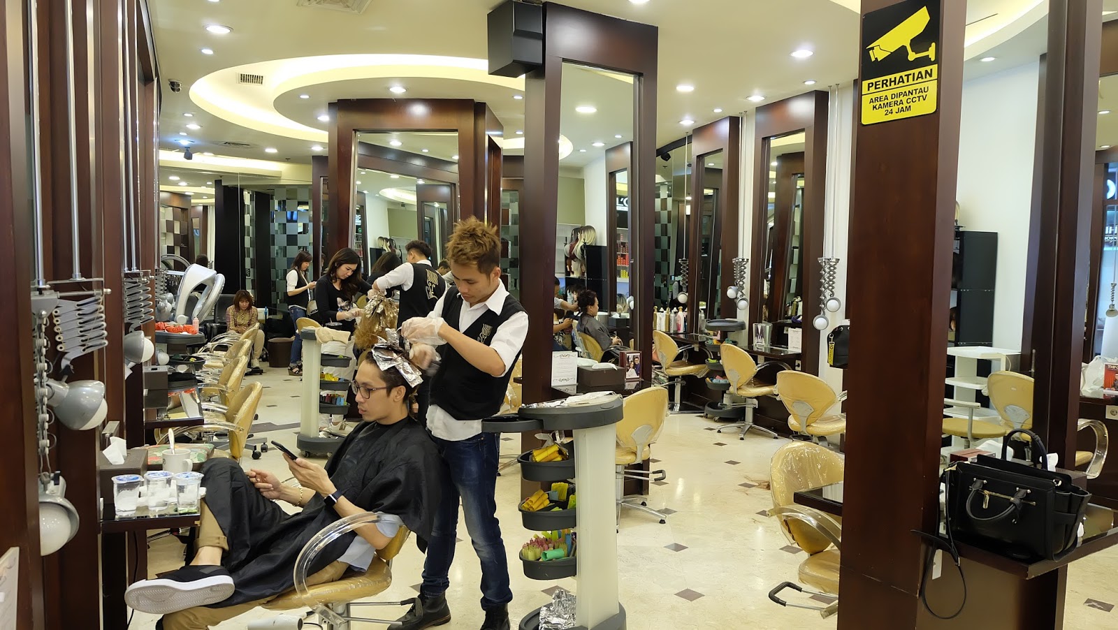 Review: Hair Cut and Blow Dry at Chandra Gupta Hair & Beauty Salon - F