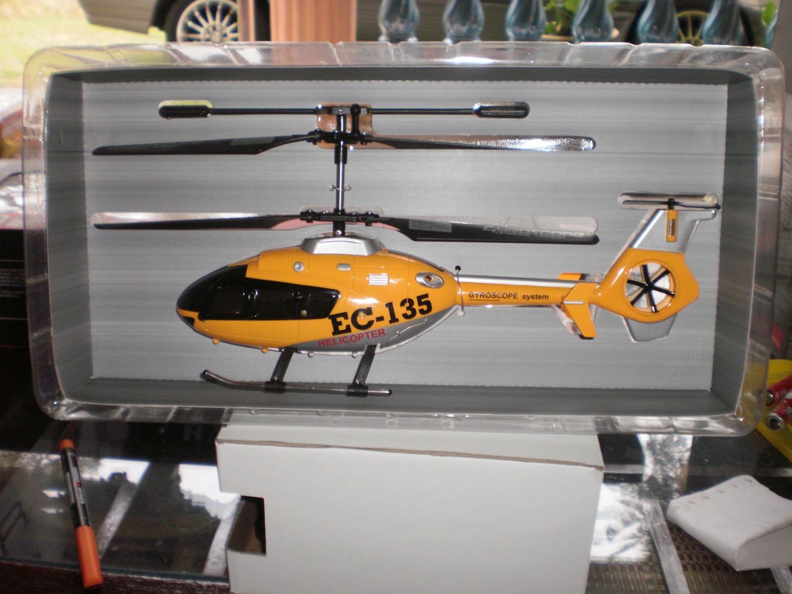 RZ Toys Collection: RC 3.5 Channel Helicopter Model L6013 Series EC-135
