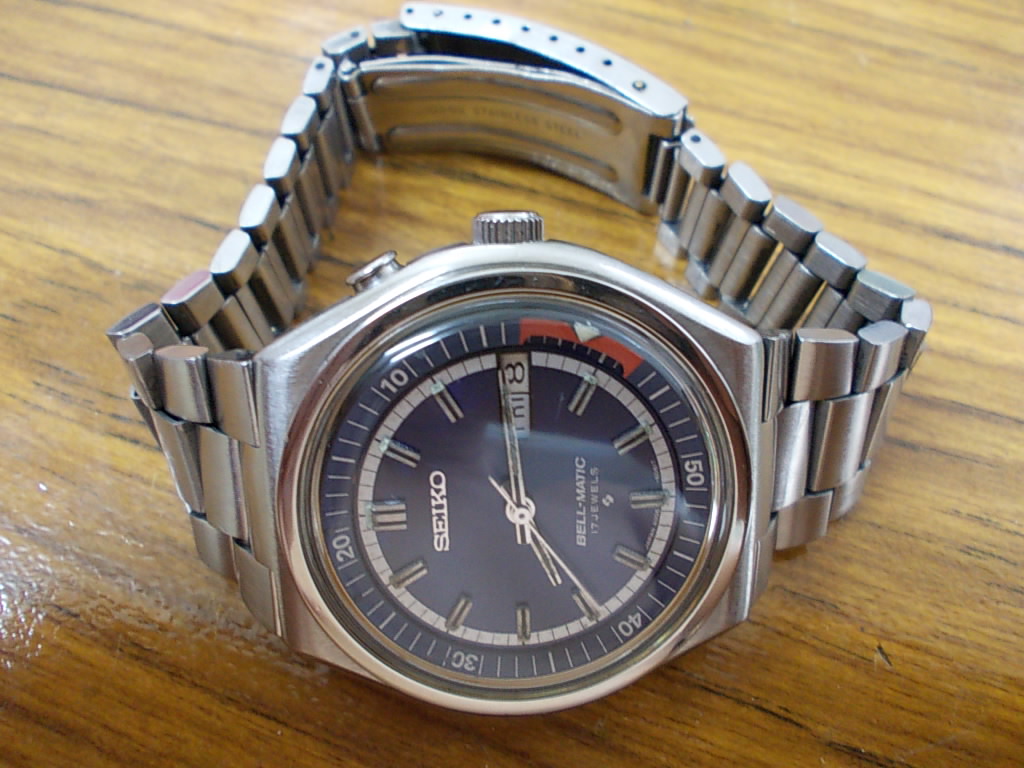 vintage watches: Seiko Bellmatic 4006 RM680
