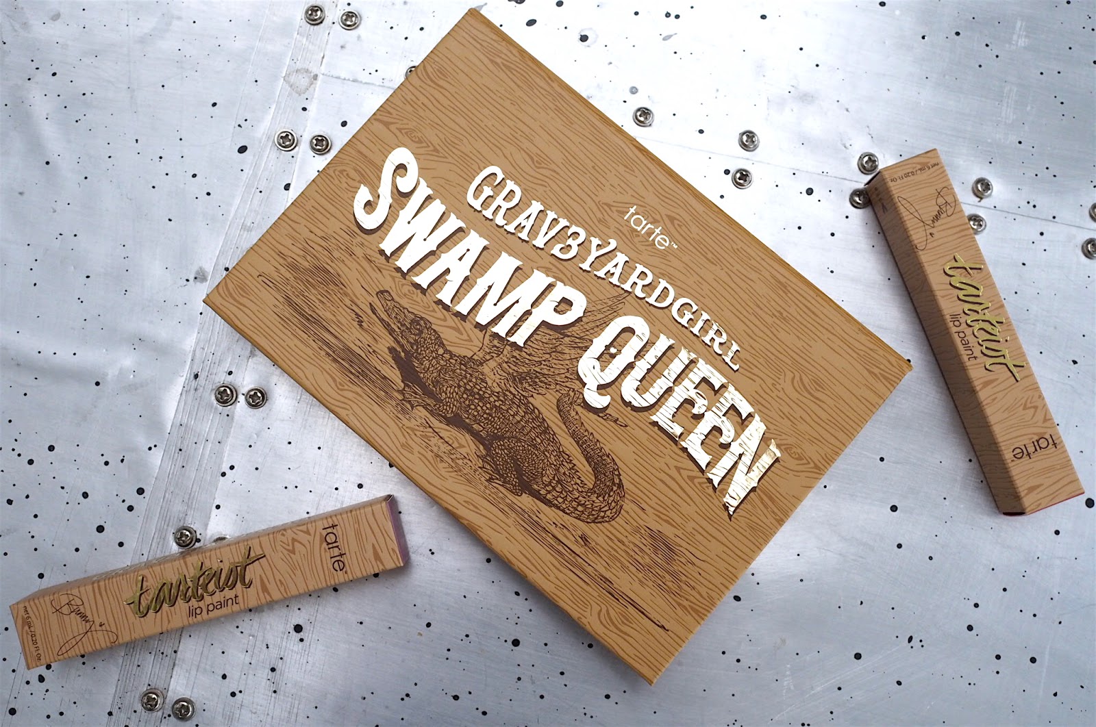 Tarte X Grav3yardGirl - Swamp Queen Palette Review - Fleur De ... image