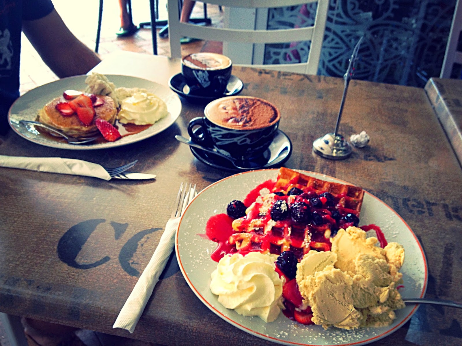 Novocastrians Who Brunch Moe's Pancake Cafe