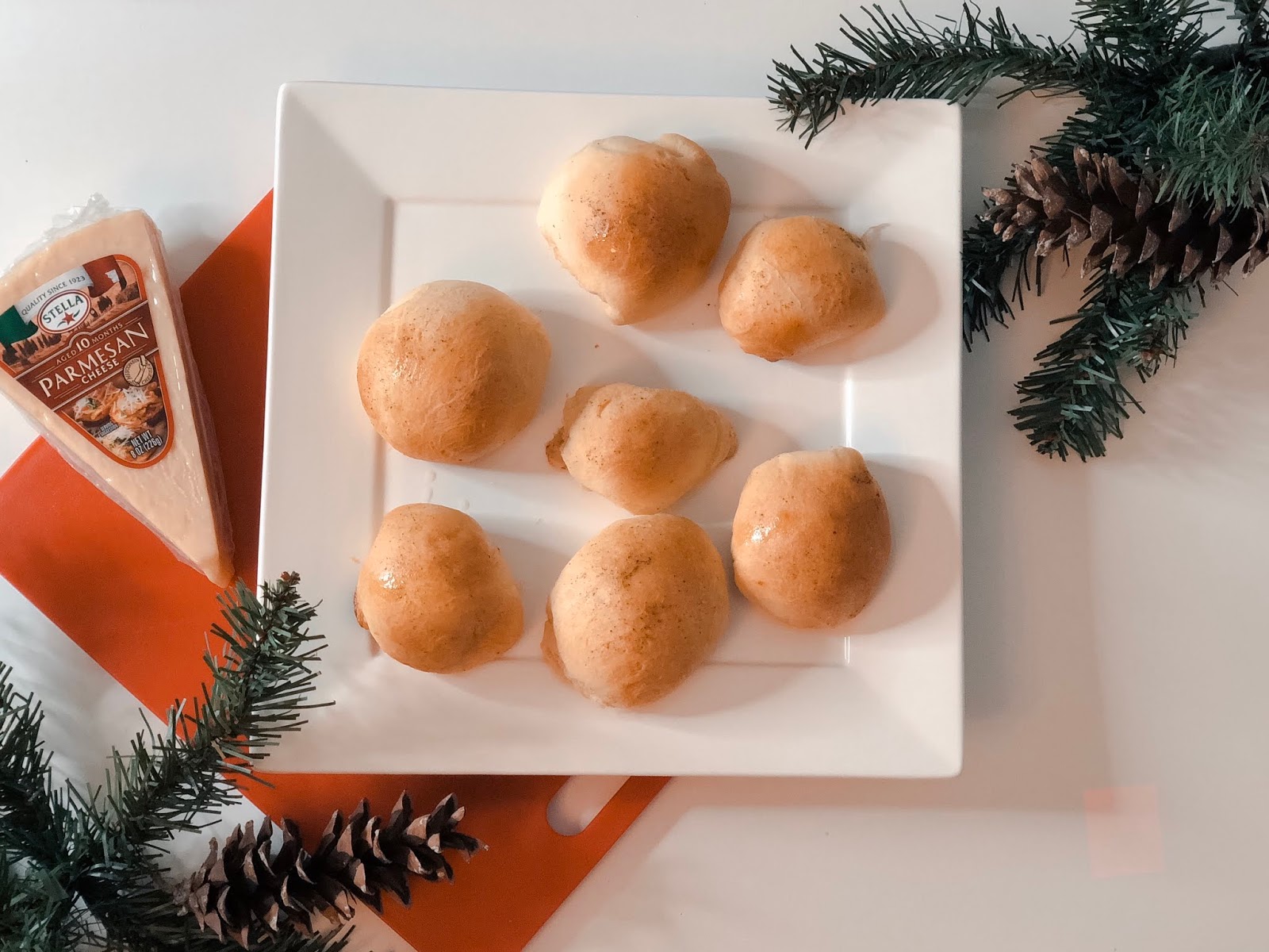 stella cheese, parmesan cheese, holiday food, easy recipes, appetizers, parmesan cresent balls