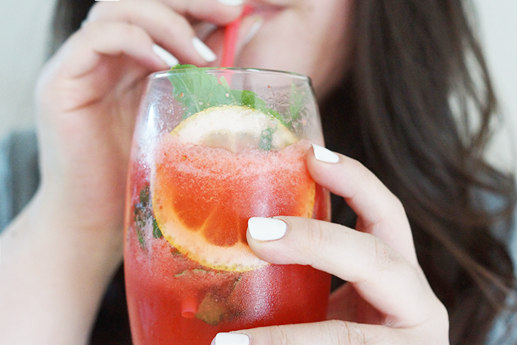 strawberry-mint-cooler-summer-recipe