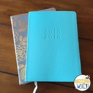These simple systems help instructional coaches with organization! Keep track of teacher documentation, organize your schedule and calendar, record all of your ongoing learning in one spot, and more! These strategies will help you organize and simplify your coaching life! Perfect for new instructional coaches. #instructionalcoach #instructionalcoachingorganization