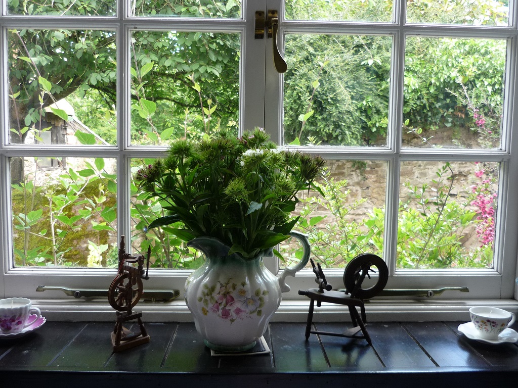 Absoknittinglutely! Spinning Wheel Spotting in Torquay